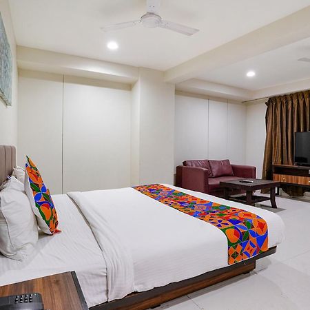 Fabhotel La Victoria - Galaxy Circle Bhatha 外观 照片